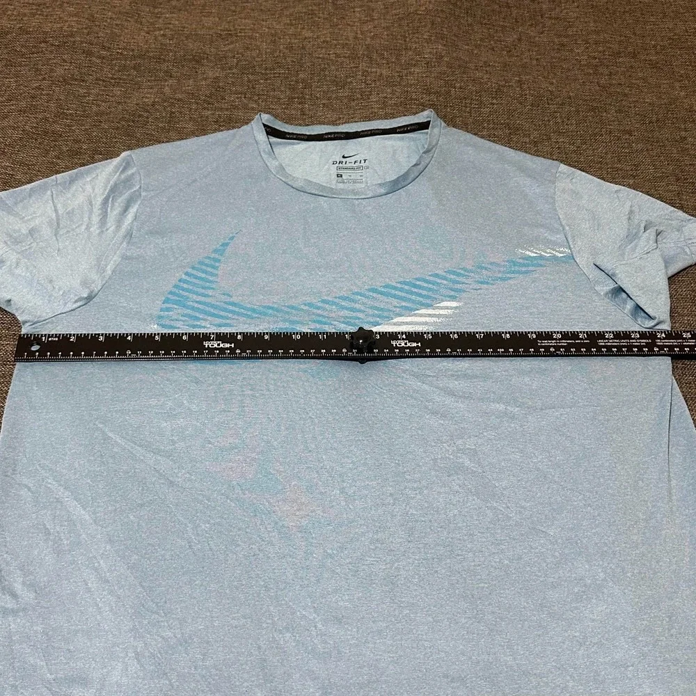 Nike‎ Pro Men's XL Standard Fit Dri Fit Shirt